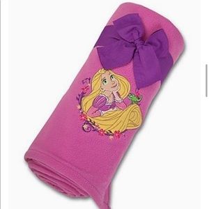 NWT Disney Tangled Rapunzel Throw Blanket